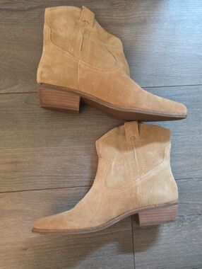 Lucky Brand Hadrya Tan Suede Ankle Boots
